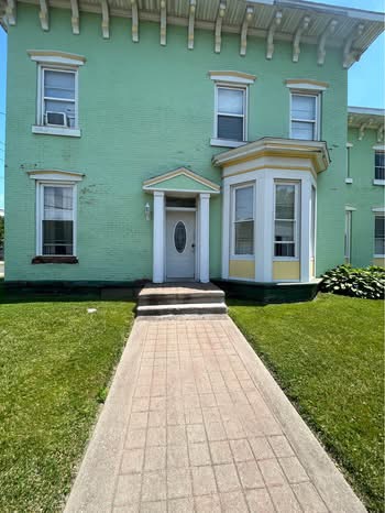 51 E 4th St Apt F